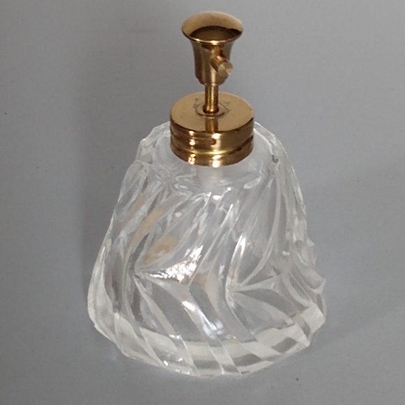 Vintage Gold Tone Atomizer - Picture 2 of 7